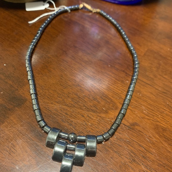 Hematite choker necklace. Barrel clasp 7” - Picture 2 of 4